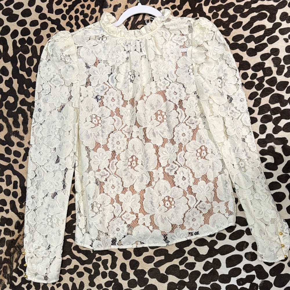 Wayf EMMA coveted lace blouse - Cream/ivory